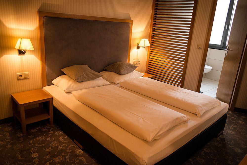 Townhouse Hotel Frankfurt am Main Exterior foto